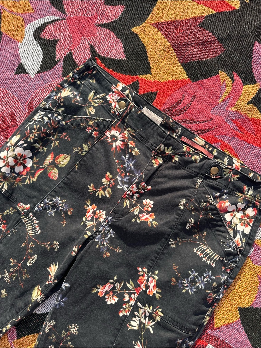 Pilcro Anthropologie Mid-Rise Demilune Utility Floral Flare Pants - Picture 3 of 8